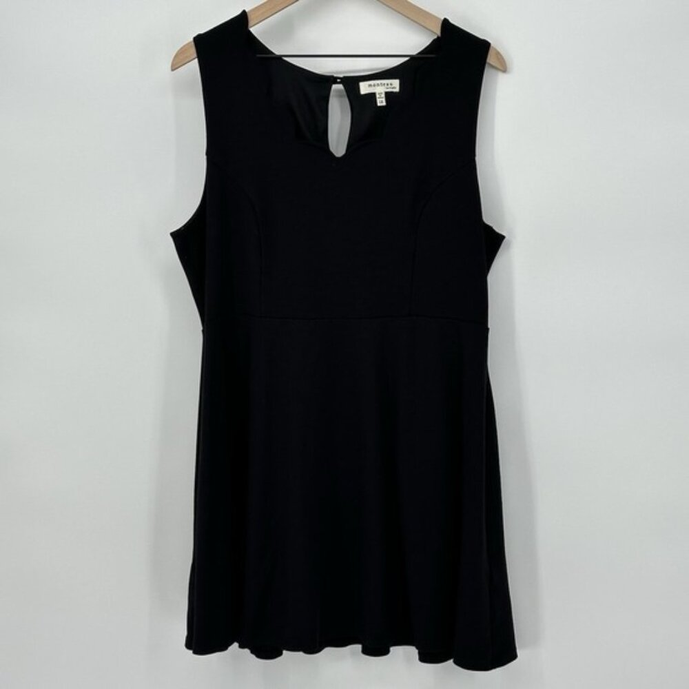 Monteau Sz 1X Black Sleeveless Skater Mini Dress Scalloped Neckline Fit & Flare